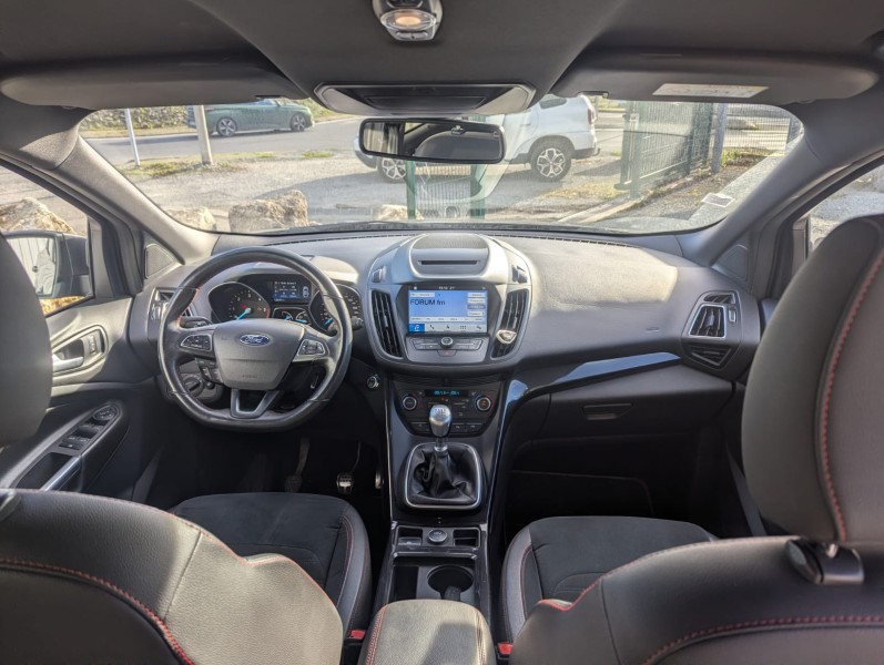 FORD Kuga 1.5 TDCI 120 ST LINE