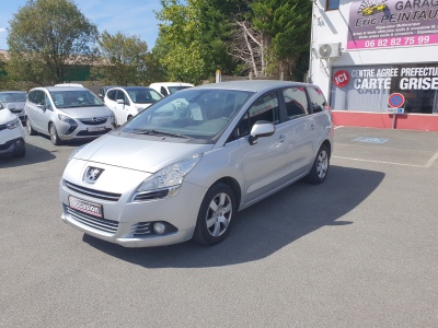 PEUGEOT - 5008  - 1.H HDI 100 PREMIUM