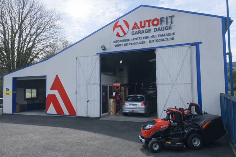 GARAGE DAUGE